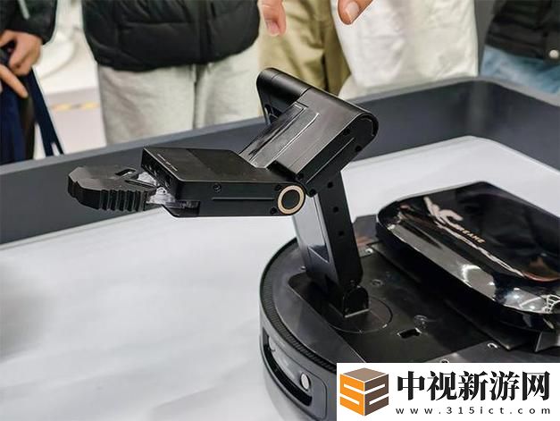 掃地機器人進化新形態(tài)追覓仿生多關(guān)節(jié)機械手震撼登場